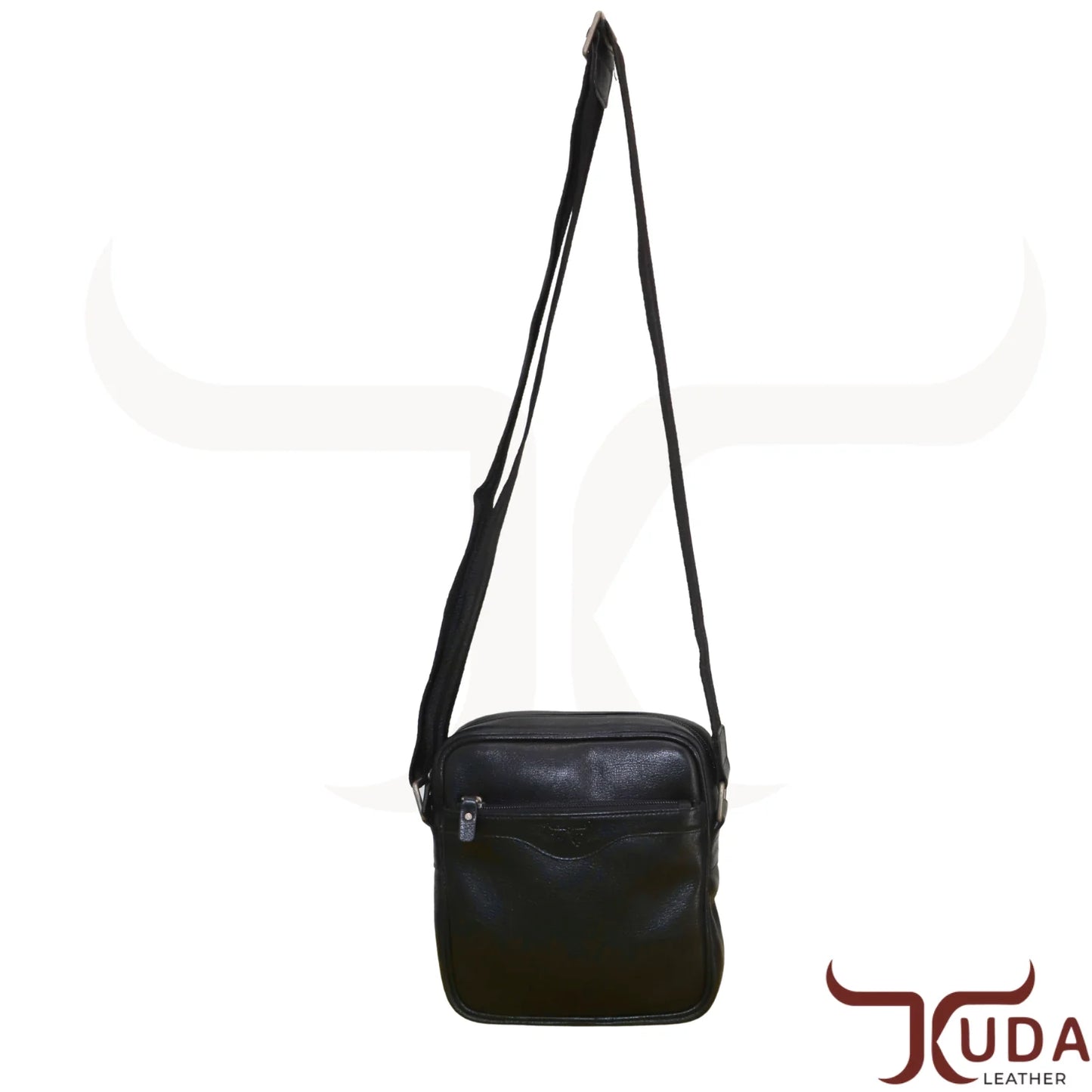 THE CHEYENNE – Top grain leather crossbody bag with smooth leather straps